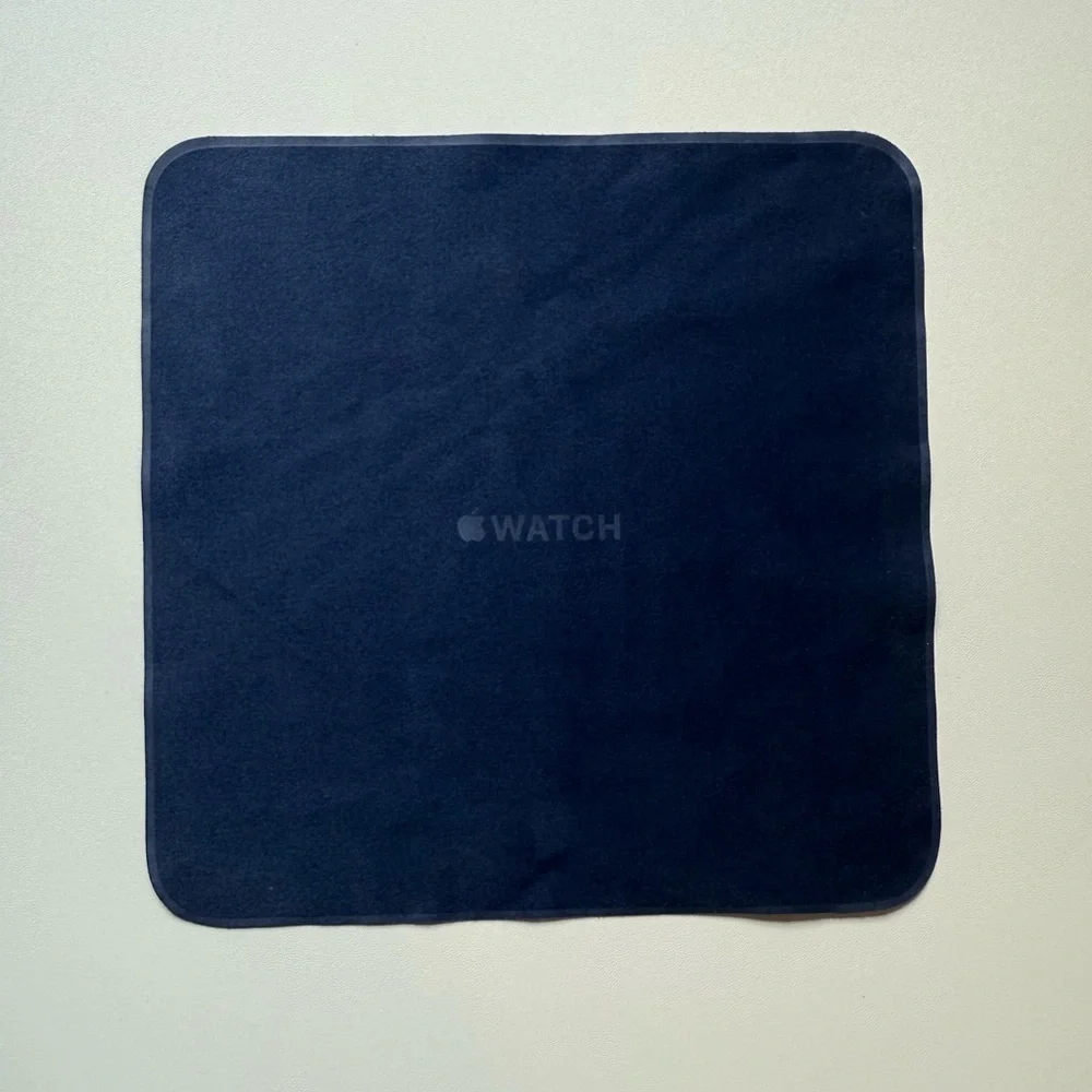 [Apple] NWOT Apple Watch Blue Polishing Cloth